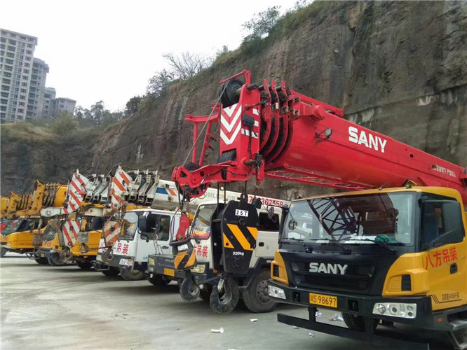 曲松县吊车出租按什么计费？台班费、单次费、里程费怎么算？